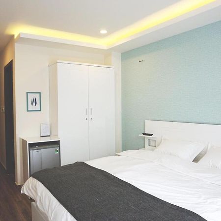 Shinhua Hotel Хошимин Экстерьер фото
